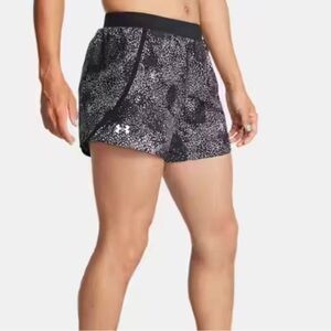 Women’s Under Armour Running Work Out Shorts NWT Black Grey Medium